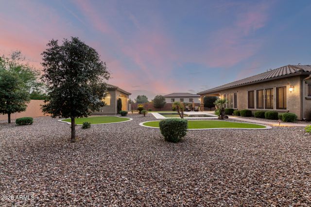 8733 W VILLA LINDO Drive, Peoria, AZ 85383