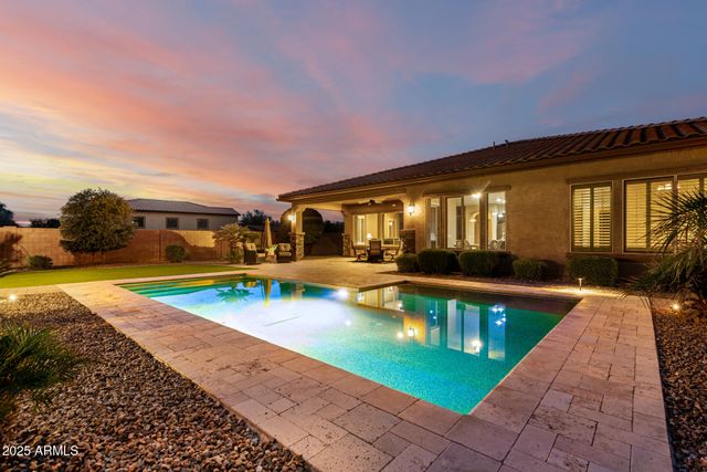 8733 W VILLA LINDO Drive, Peoria, AZ 85383