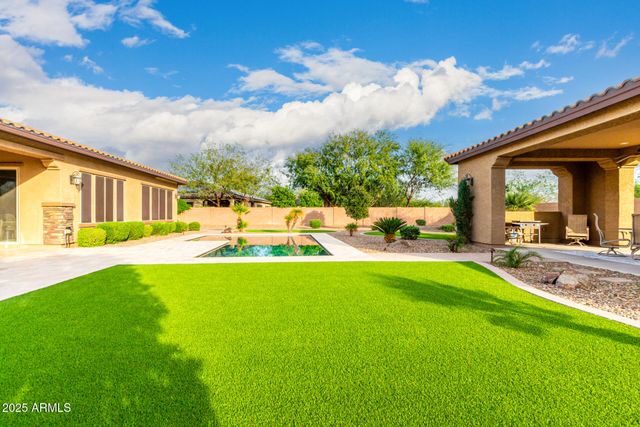 8733 W VILLA LINDO Drive, Peoria, AZ 85383