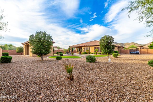 8733 W VILLA LINDO Drive, Peoria, AZ 85383
