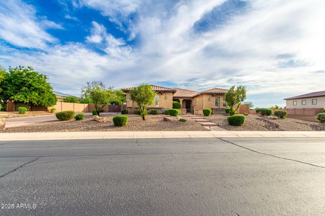 8733 W VILLA LINDO Drive, Peoria, AZ 85383