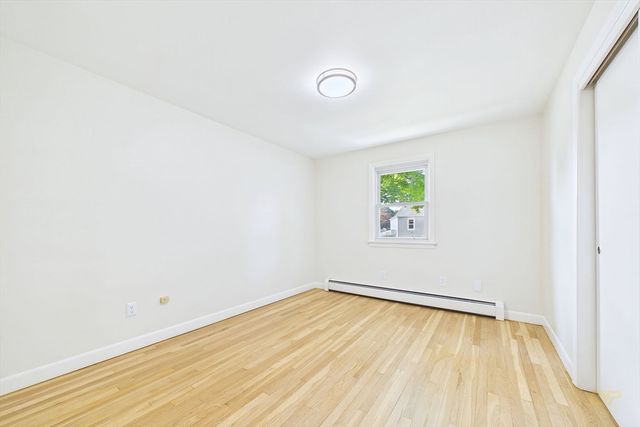 206 Lafayette St, Fall River, MA 02723