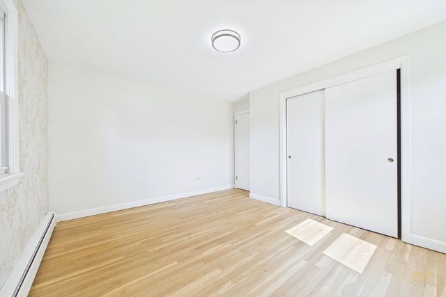 206 Lafayette St, Fall River, MA 02723