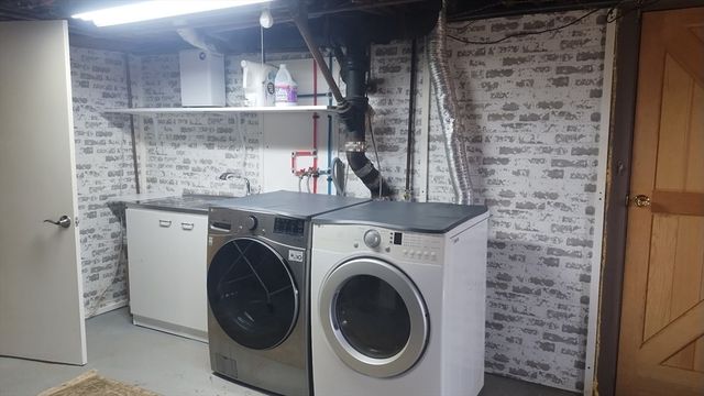 206 Lafayette St, Fall River, MA 02723