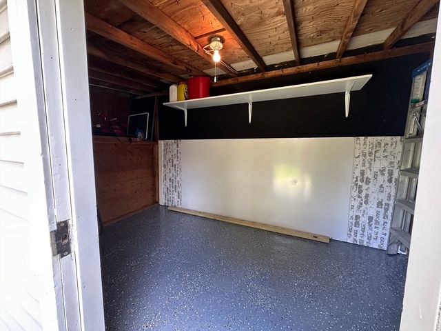 206 Lafayette St, Fall River, MA 02723
