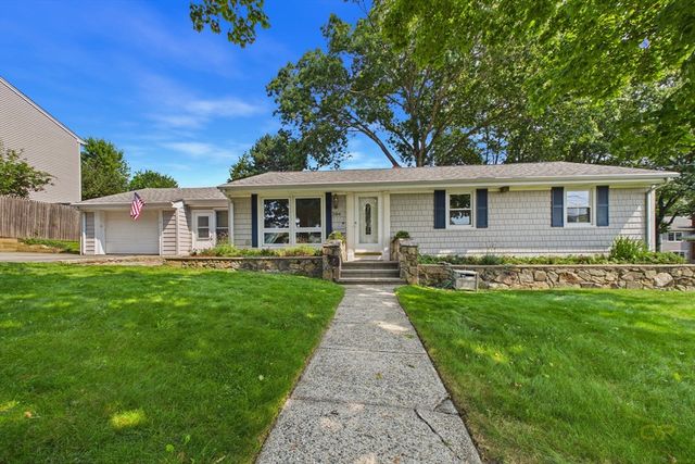 206 Lafayette St, Fall River, MA 02723