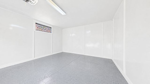 206 Lafayette St, Fall River, MA 02723