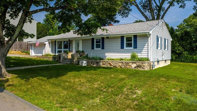 206 Lafayette St, Fall River, MA 02723