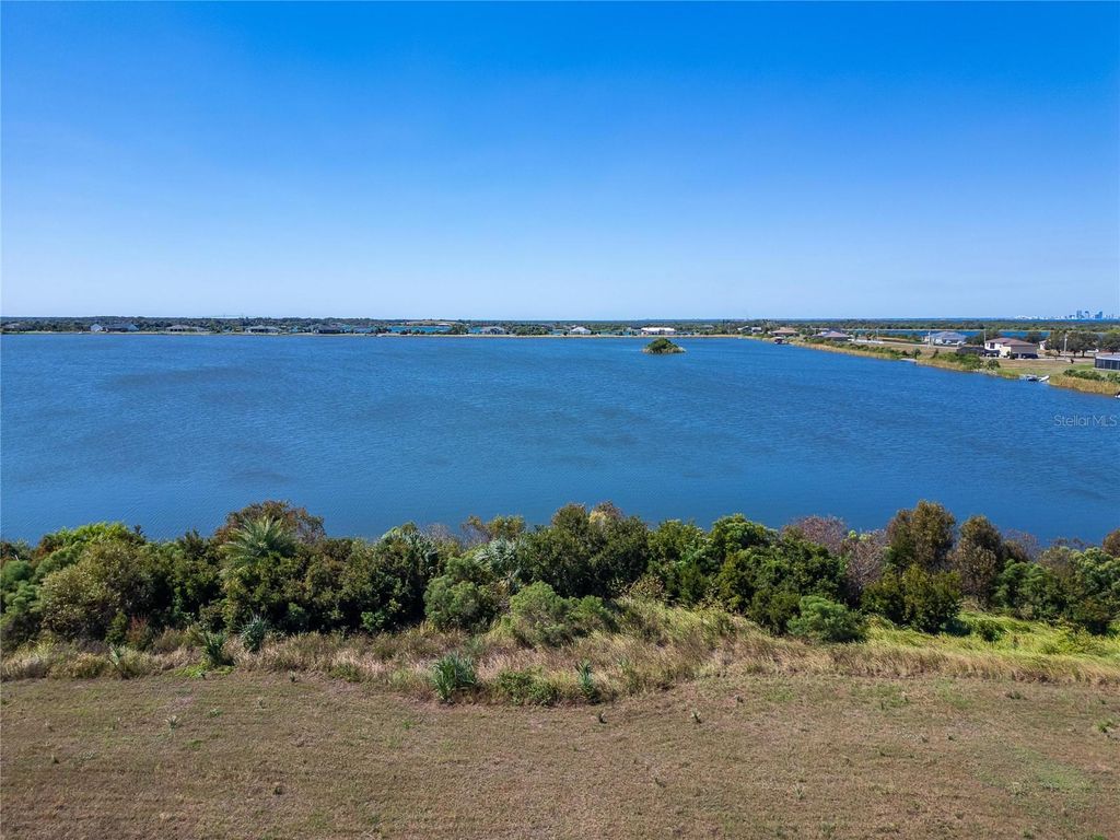 Image 2 of property listing at LOST RIVER TRAIL, Ruskin, FL 33570