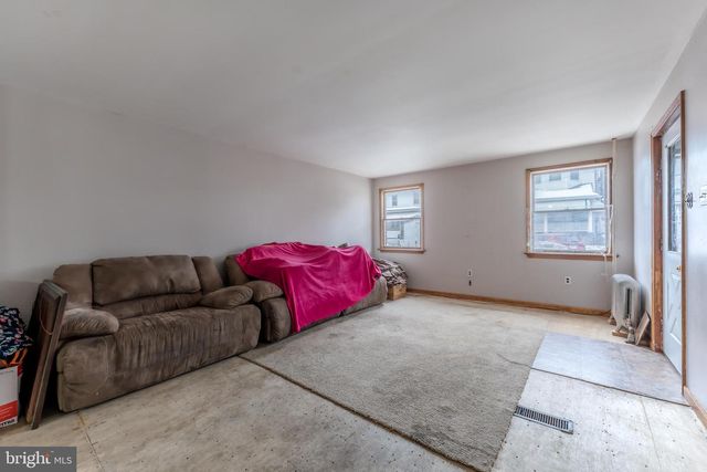 221 E BERTSCH ST, Lansford, PA 18232