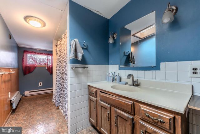 221 E BERTSCH ST, Lansford, PA 18232