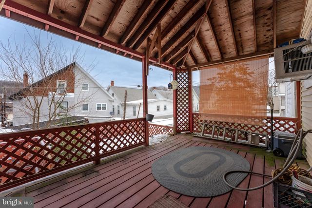 221 E BERTSCH ST, Lansford, PA 18232