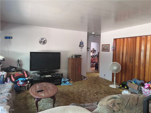 1832 Meadows Road, Madison, OH 44057