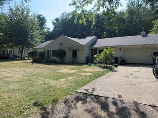 1832 Meadows Road, Madison, OH 44057