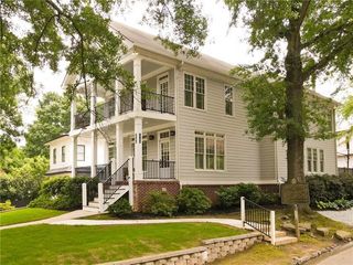 1764 Defoor NW Avenue, Atlanta, GA 30318