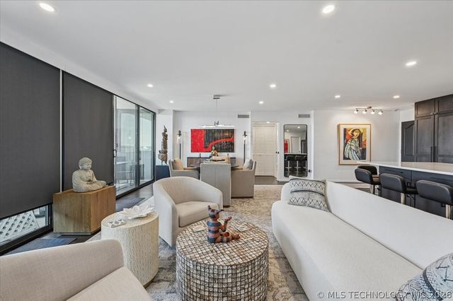 1502 S Boulder Avenue 11C, Tulsa, OK 74119