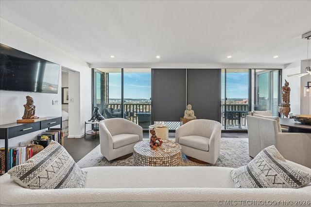 1502 S Boulder Avenue 11C, Tulsa, OK 74119