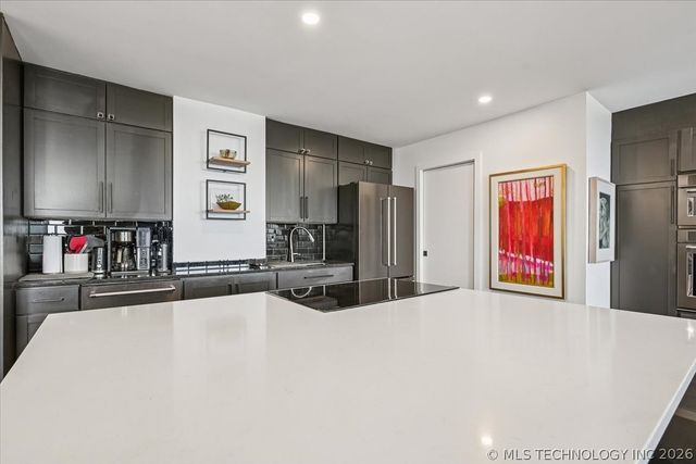 1502 S Boulder Avenue 11C, Tulsa, OK 74119