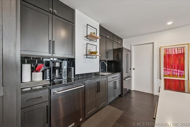 1502 S Boulder Avenue 11C, Tulsa, OK 74119