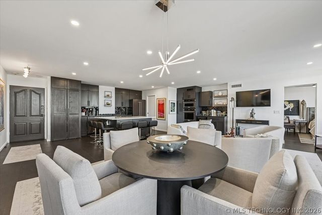 1502 S Boulder Avenue 11C, Tulsa, OK 74119