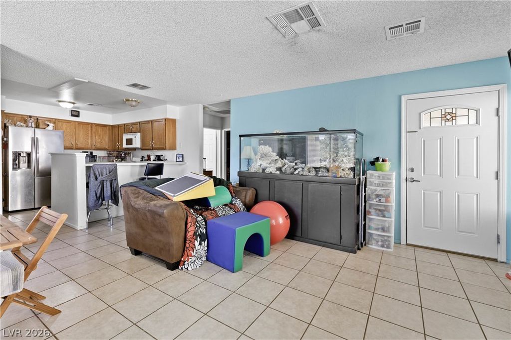 2412 Cherrywood Street, Las Vegas, NV 89108 — photo 4