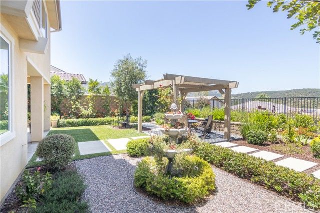 239 White Bark, Simi Valley, CA 93065