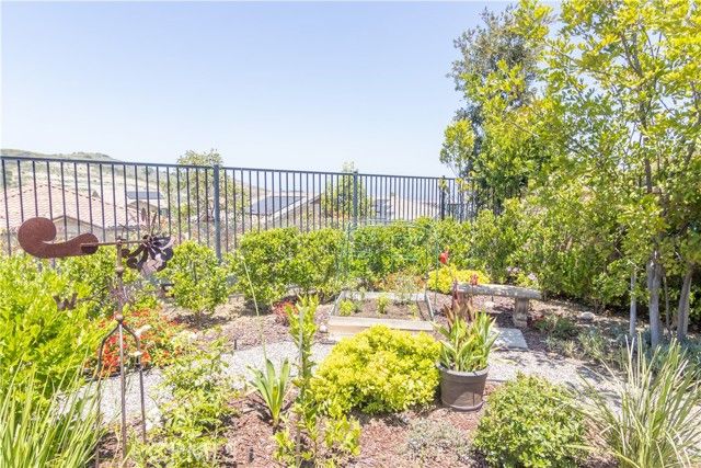 239 White Bark, Simi Valley, CA 93065