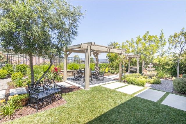 239 White Bark, Simi Valley, CA 93065