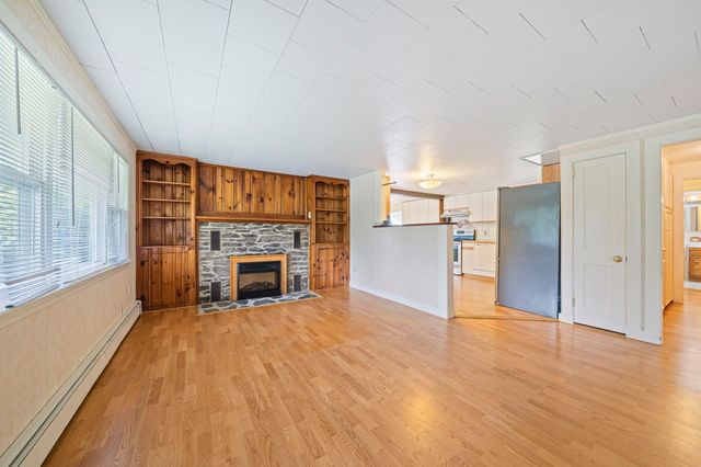 508 Center St, Pembroke, MA 02359