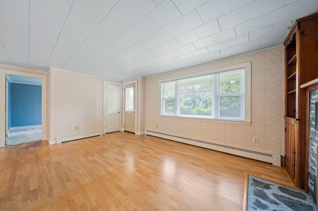 508 Center St, Pembroke, MA 02359