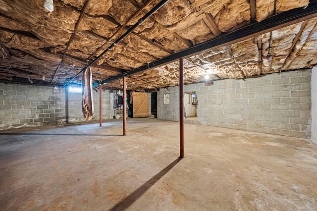 508 Center St, Pembroke, MA 02359