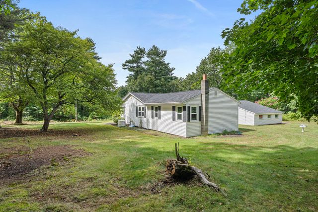508 Center St, Pembroke, MA 02359