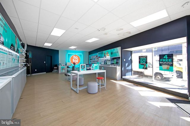 1574 MOUNT EPHRAIM AVE, Camden, NJ 08104