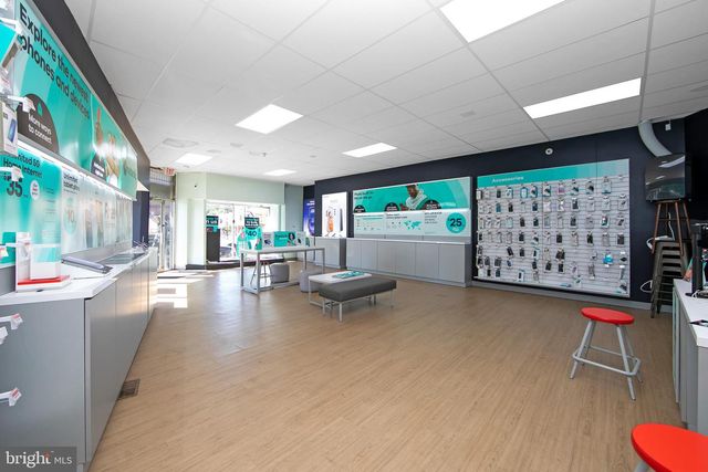 1574 MOUNT EPHRAIM AVE, Camden, NJ 08104