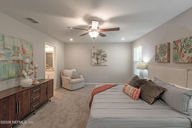 16243 MAIN Street, Jacksonville, FL 32218