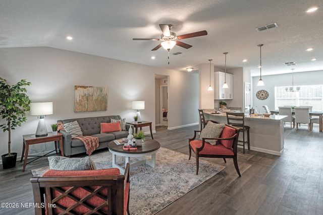 16243 MAIN Street, Jacksonville, FL 32218