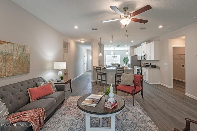 16243 MAIN Street, Jacksonville, FL 32218