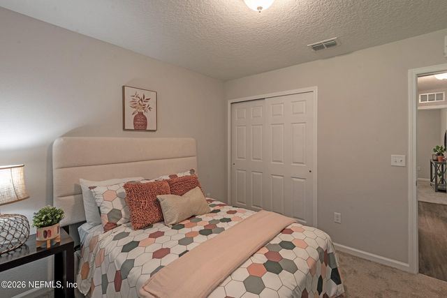 16243 MAIN Street, Jacksonville, FL 32218