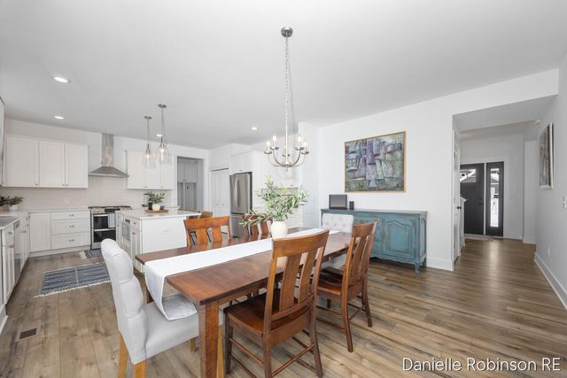 3361 Box Elder Drive, Jenison, MI 49428