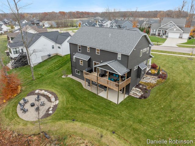 3361 Box Elder Drive, Jenison, MI 49428