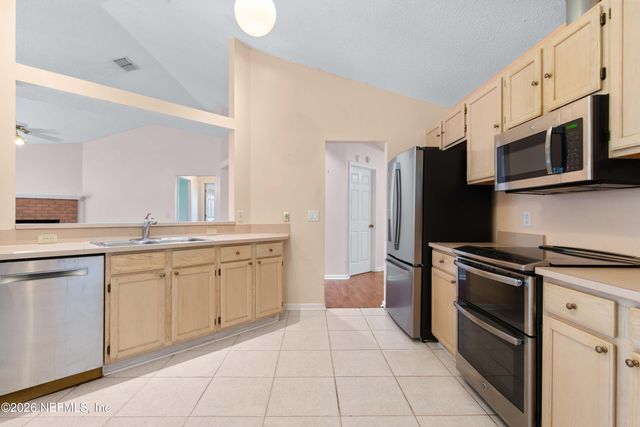 9633 E PRITMORE Road E, Jacksonville, FL 32257