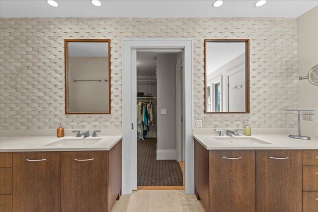 961 Little River Farm Road, Stowe, VT 05672