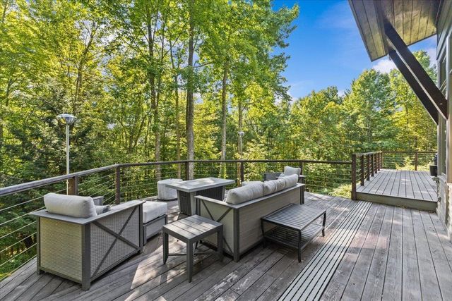 961 Little River Farm Road, Stowe, VT 05672