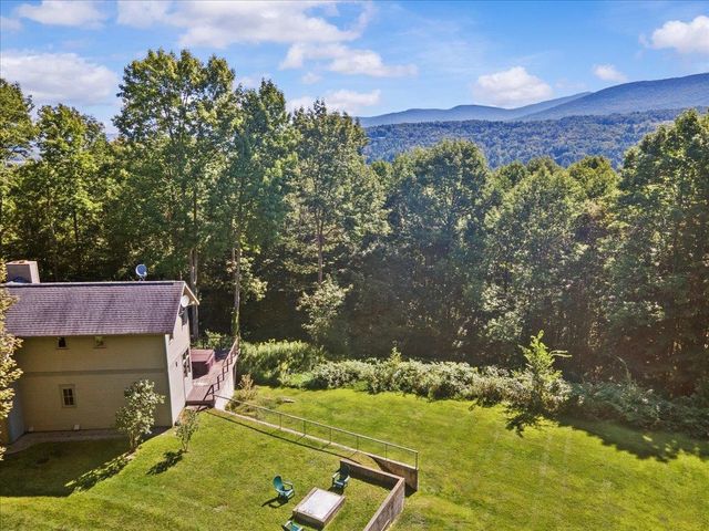 961 Little River Farm Road, Stowe, VT 05672