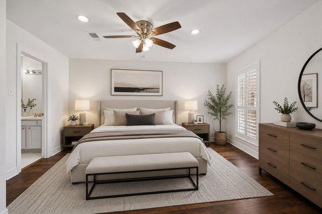 56 Bayou Pointe Drive, Houston, TX 77063