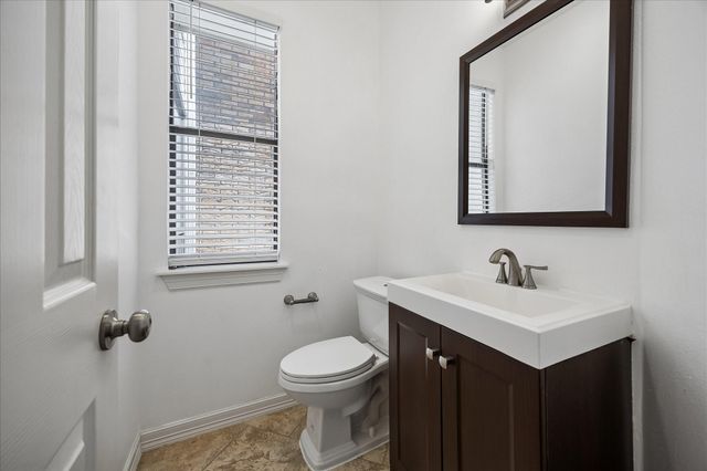 56 Bayou Pointe Drive, Houston, TX 77063