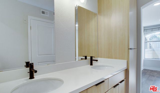 7660 Beverly Boulevard 169, Los Angeles, CA 90036