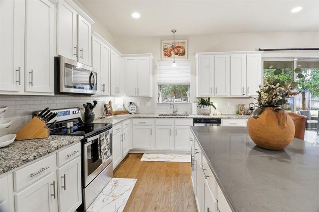 103 Kings WAY, Horseshoe Bay, TX 78657