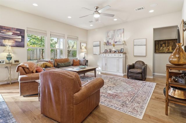 103 Kings WAY, Horseshoe Bay, TX 78657