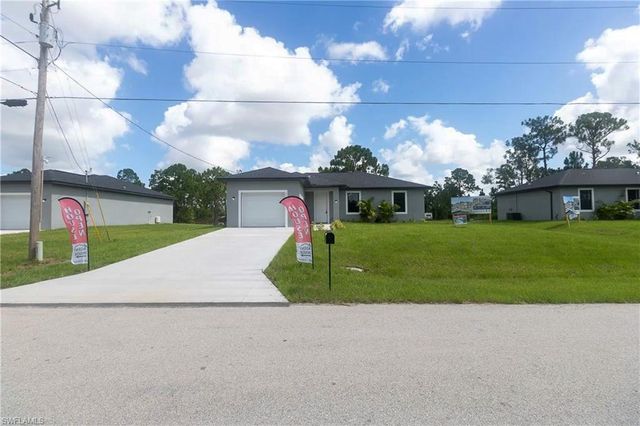 1125 Deauville ST E, Lehigh Acres, FL 33974